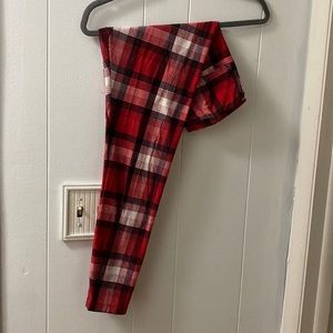 Red black and white plaid stretch leggings elastic waist worn once